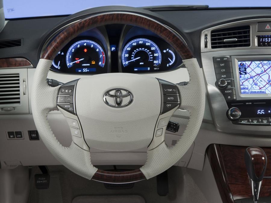  Toyota Avalon 2010 года  (фото 25 из 30)